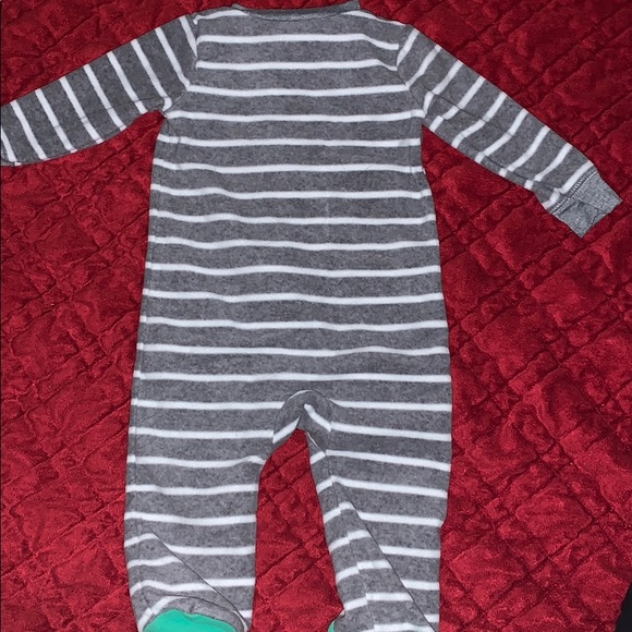 Carter’s size 9 month baby sleepers. - Picture 3 of 5
